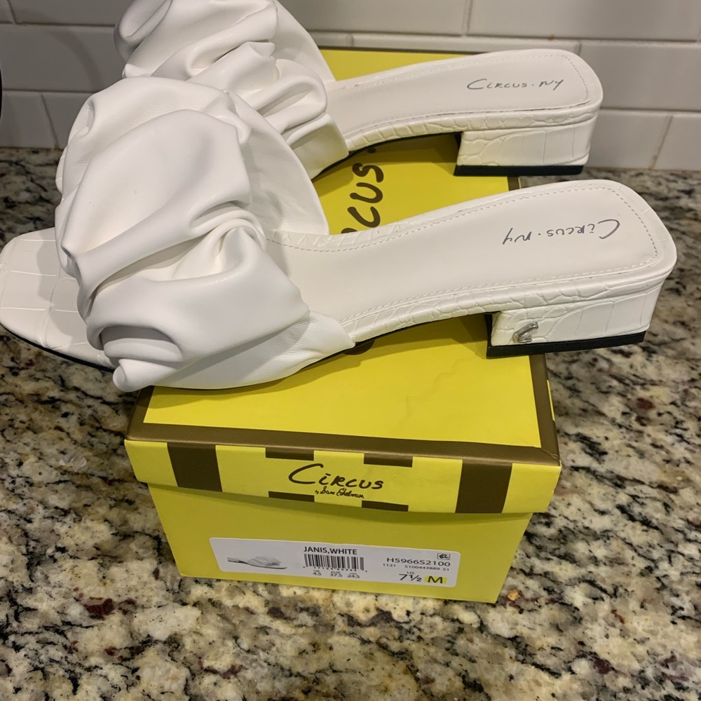 Circus by Sam Edelman White Ruched Low Block Heel Slide